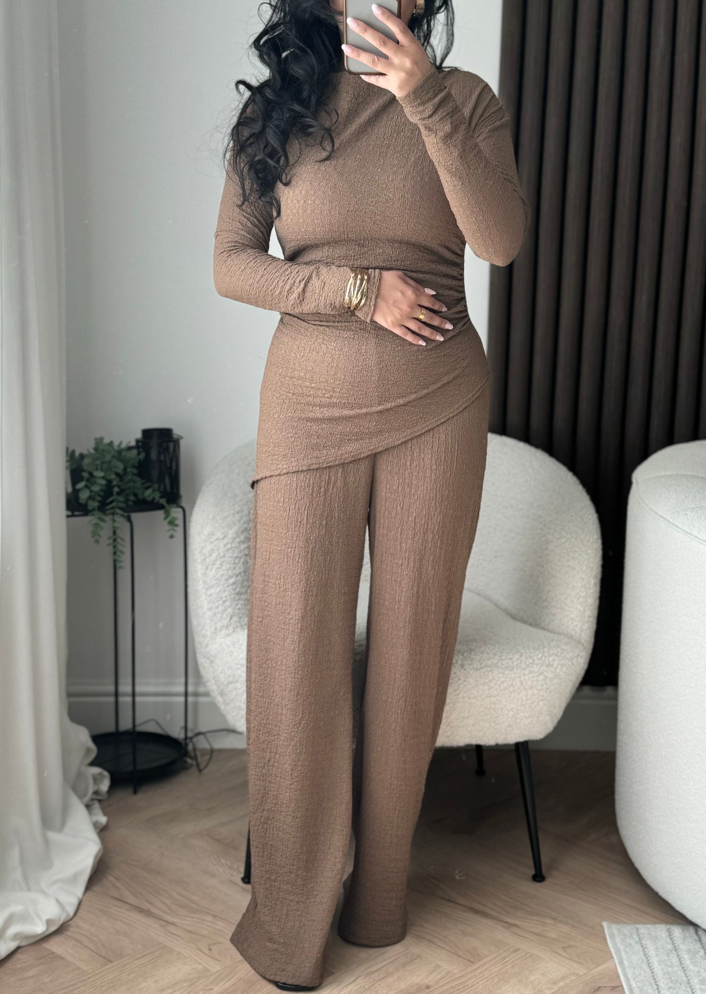 Ada Trouser and Top Co-ord Set In Mocha