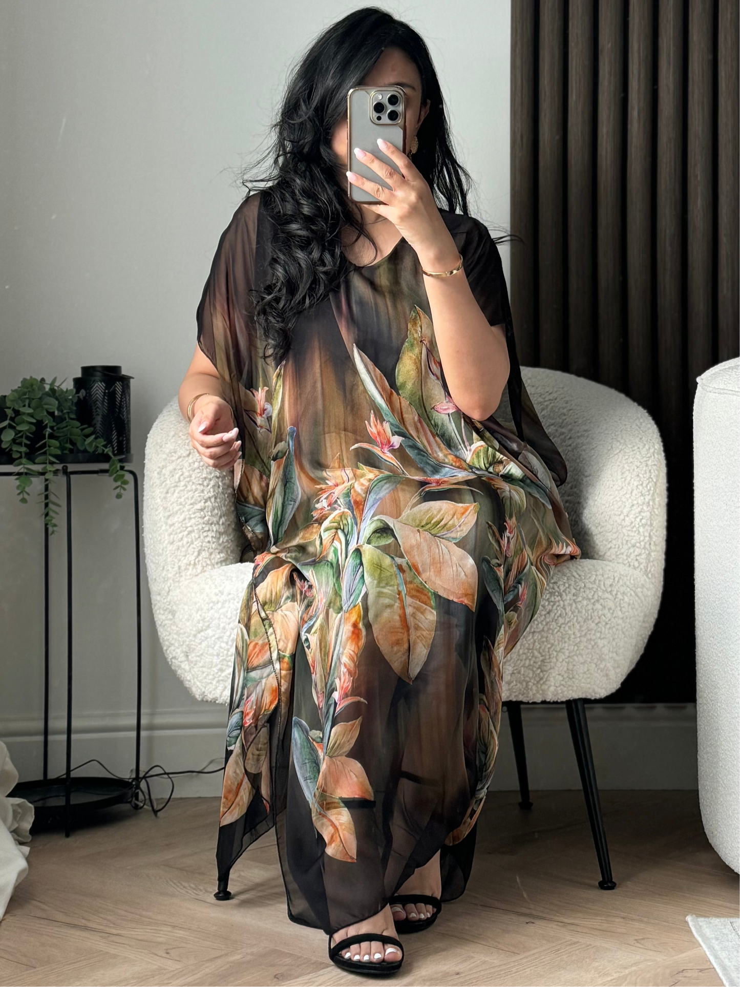 Mila Floral Kaftan In Black