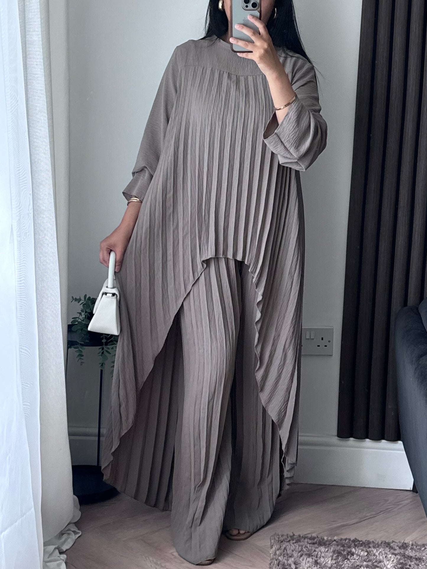 Lana Pleated Trouser and Top Set In Taupe