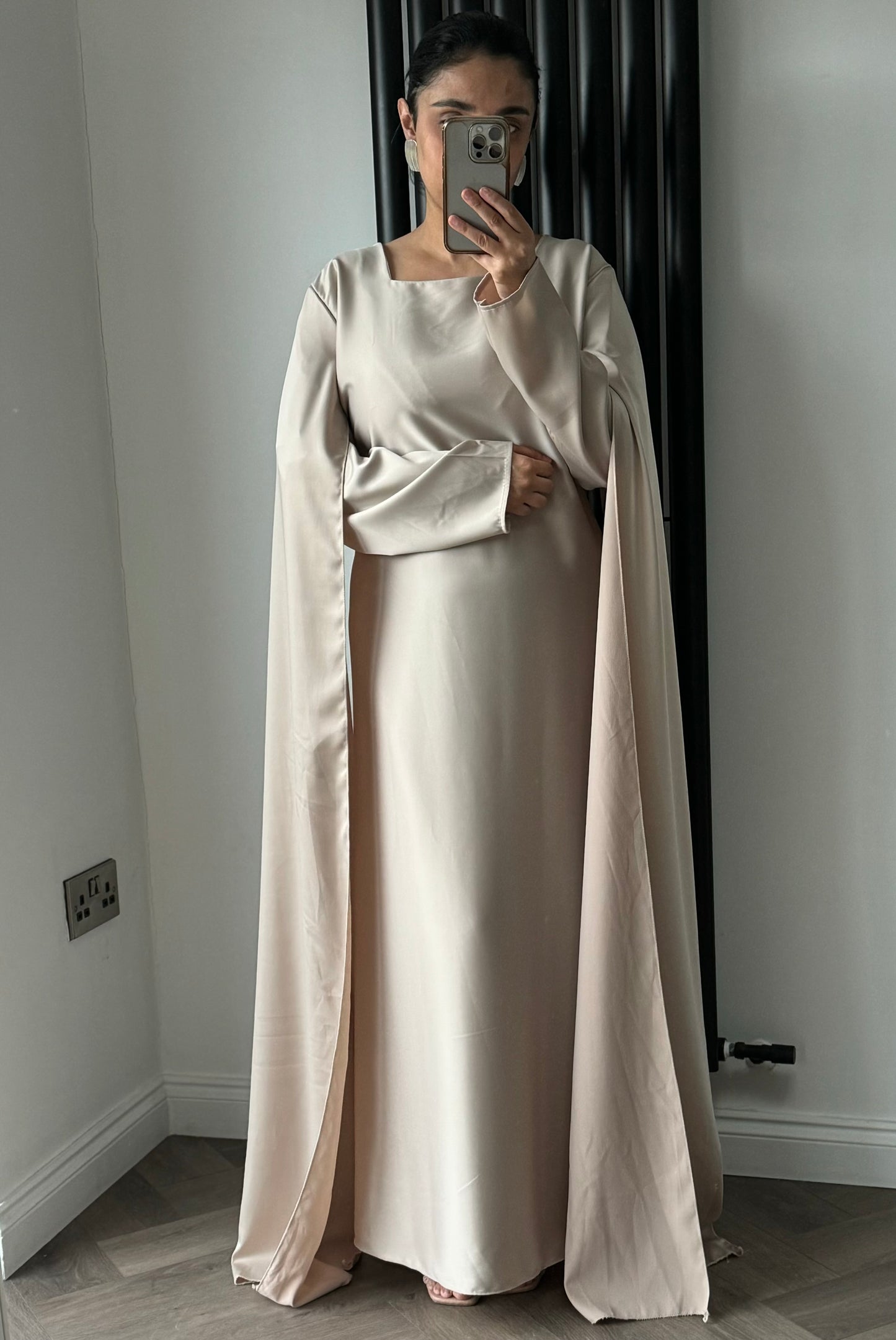 Hannah Cape Sleeve Maxi Dress In Cream