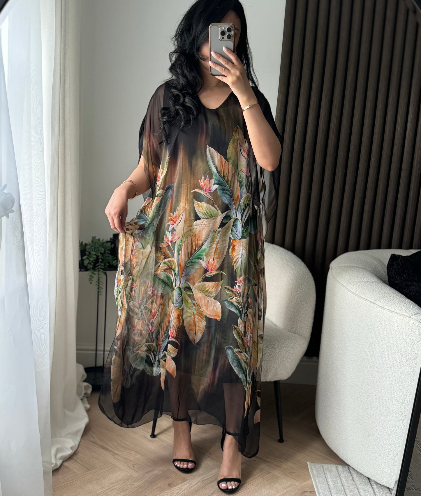 Mila Floral Kaftan In Black