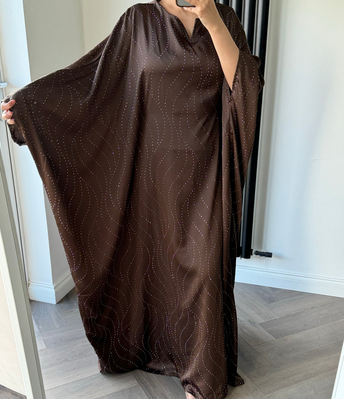 Mia Diamante Kaftan In Brown