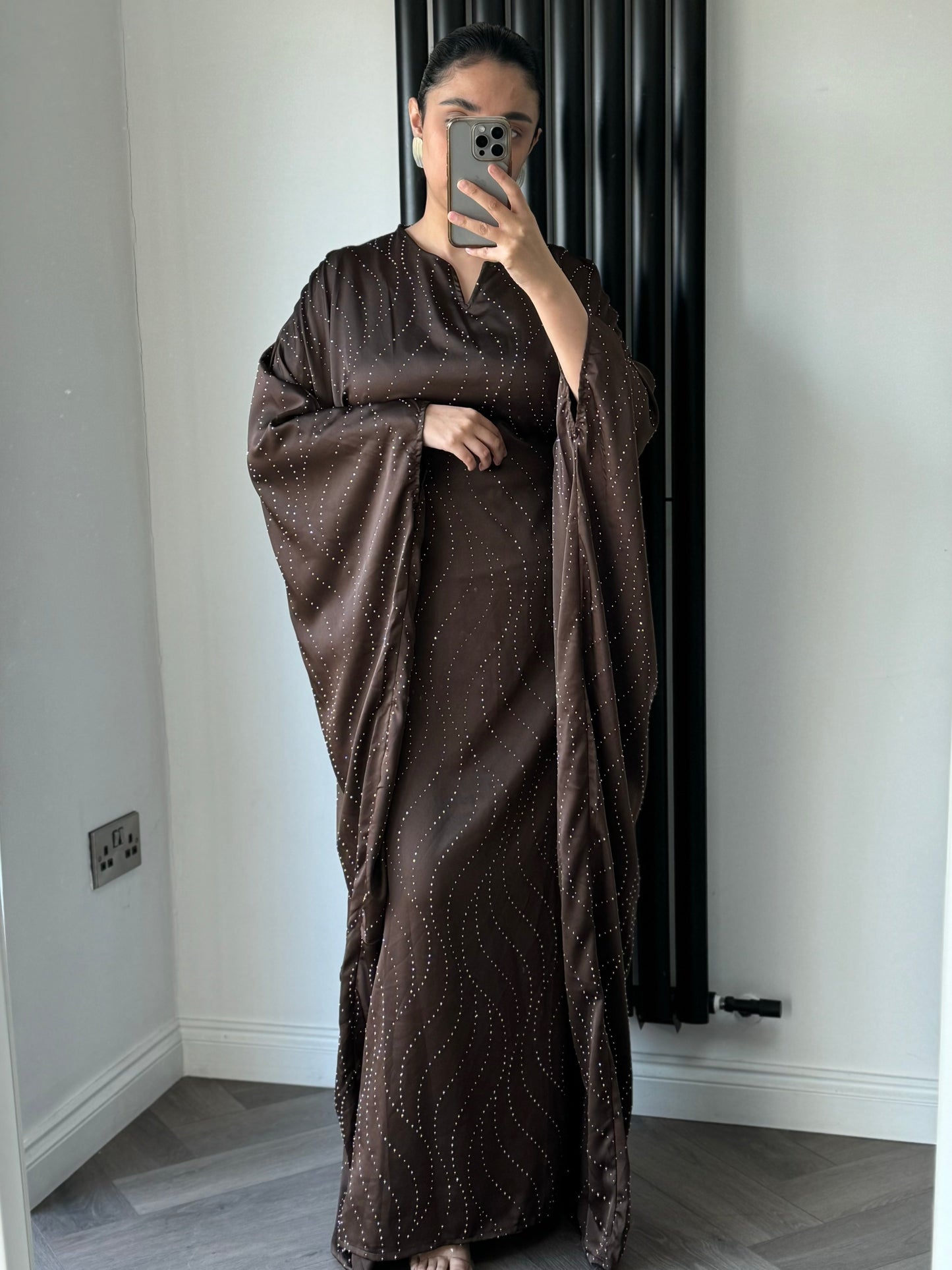 Mia Diamante Kaftan In Brown