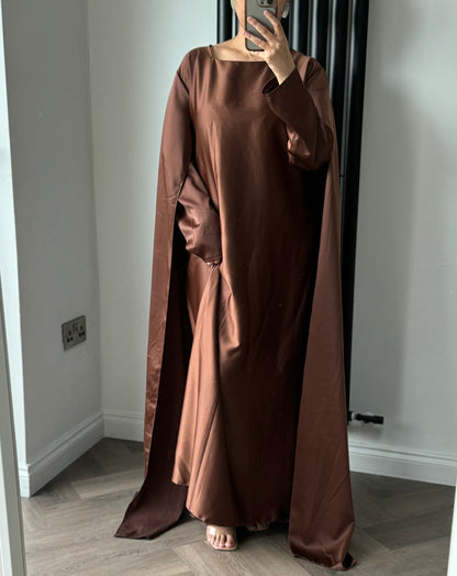 Hannah Cape Sleeve Maxi Dress In Brown