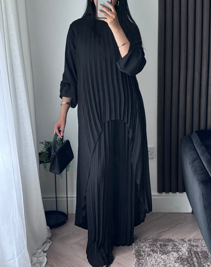 Lana Pleated Trouser and Top Set In Black