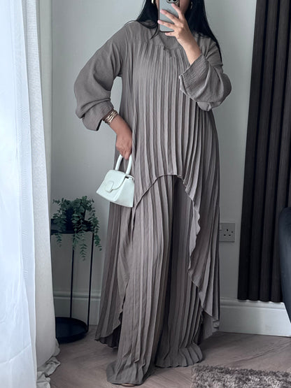 Lana Pleated Trouser and Top Set In Taupe