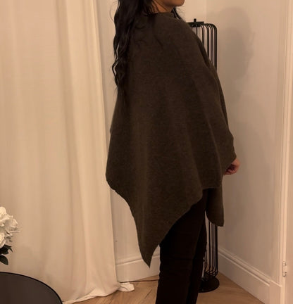 Asymmetric Knit Poncho In Brown