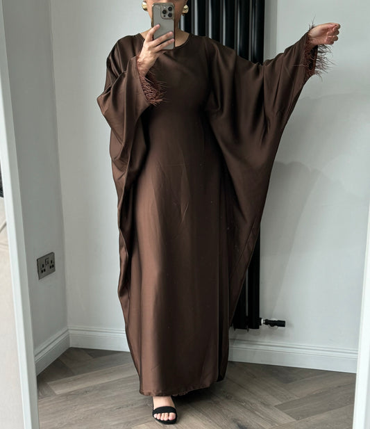 Saya Batwing Furry Sleeve Dress In Brown