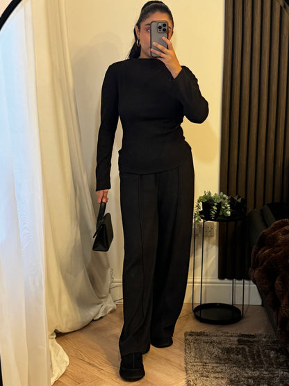 Soft Cinched In Two Piece Set In Black