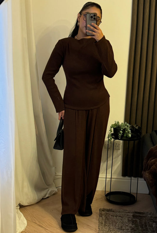 Soft Cinched In Two Piece Set In Brown