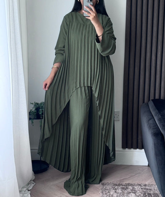 Lana Pleated Trouser and Top Set In Green